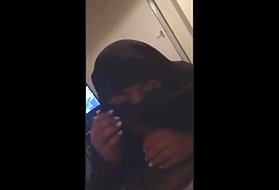 Niqab egypten til at spille stor pik og sperm mælk er fantastisk! porno tegnefilm