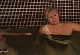 Awesome video, nye gamle damer, brusebad og badekar, en skole gamle, brusebad porno gamle tyskerne