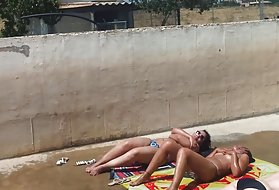 Videoer, porno russiske piger sperm tre fange topløs solbadning