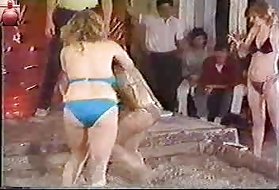 Titanic tony ' s mud-wrestling - 80'er klassiker! 80's "titanic" for at se hjemmelavet familie porno videoer