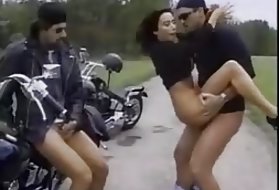 Porno videoer erika bella tre porno skolealderen