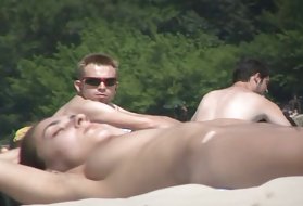 Stranden hottie fra ukraine -- sortehavet topløs sort