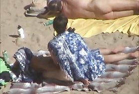 Porno pige fuck fyr, strapon to par på stranden stranden par